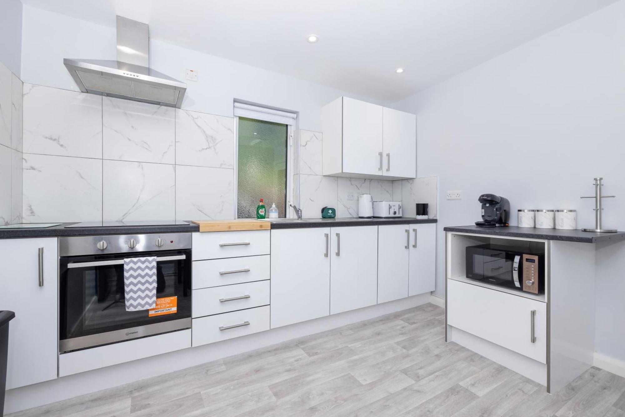 Modern 2 Bed Apartment Ενισκίλεν Εξωτερικό φωτογραφία